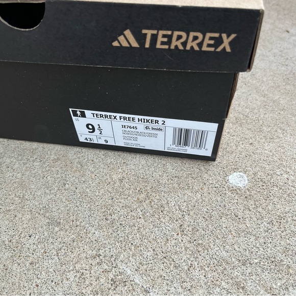 Adidas Terrex FREE HIKER 2.0 Hiking Shoes 9.5US BOOST Boot Core BLACK New w/Box - Picture 7 of 7